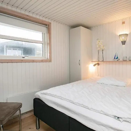 9 Person In Holiday home