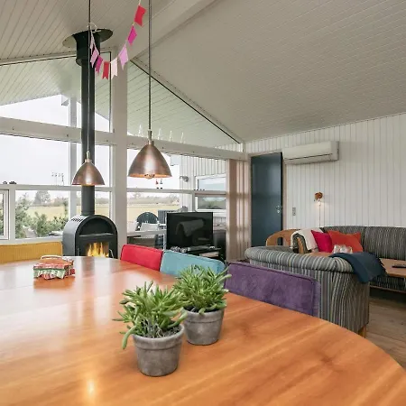 9 Person In Holiday home