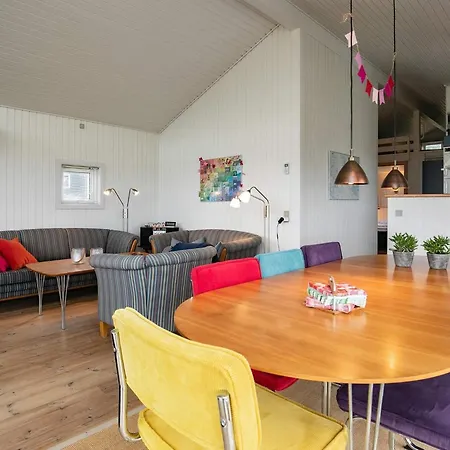 펜션 9 Person In Millinge-by Traum *