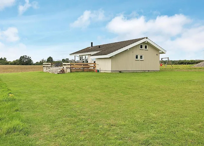 9 Person In Millinge-by Traum * Millinge